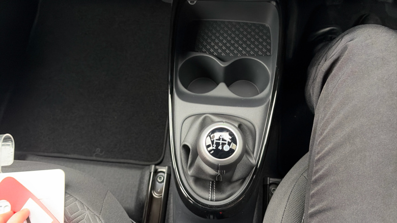 Toyota Aygo X 1.0 VVT-i Edge 5dr Petrol Hatchback